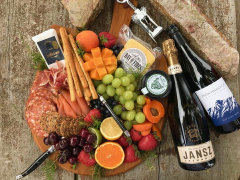 Salt Box Hideaway - Grafton Accommodation 9