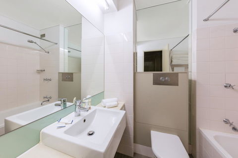 Best Western Plus Launceston - Grafton Accommodation 10