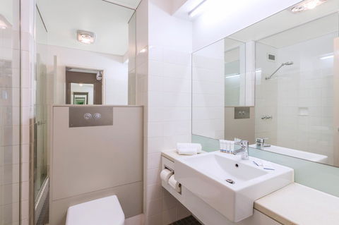 Best Western Plus Launceston - Grafton Accommodation 4