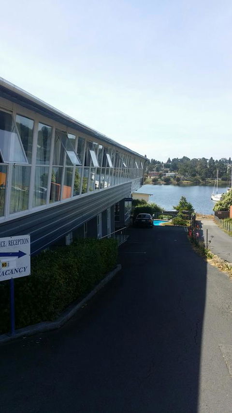 Waterfront Lodge Motel - Grafton Accommodation 18