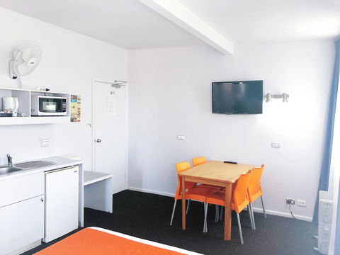 Waterfront Lodge Motel - Grafton Accommodation 7