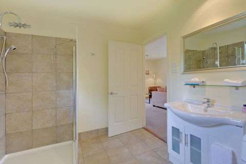 Aloft Boutique Accommodation - Grafton Accommodation 14