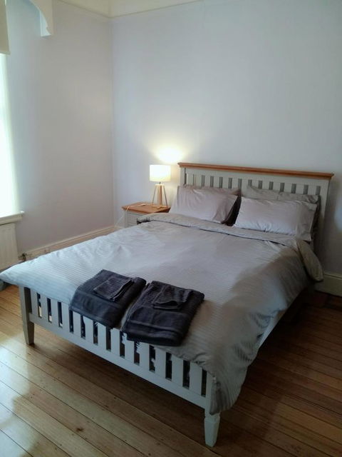 Riverbank Villa - Grafton Accommodation 13
