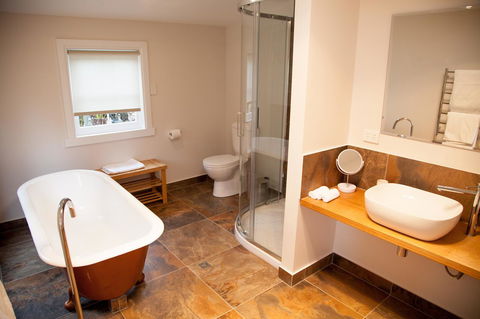 The Pear Cottage - Grafton Accommodation 5