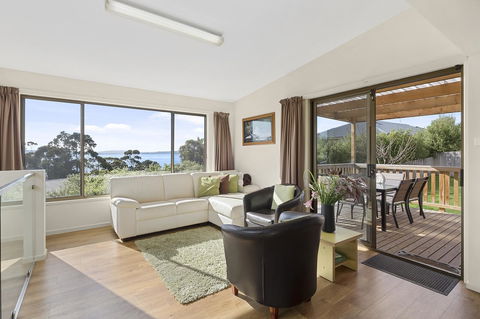 Mirramar House - Grafton Accommodation 4