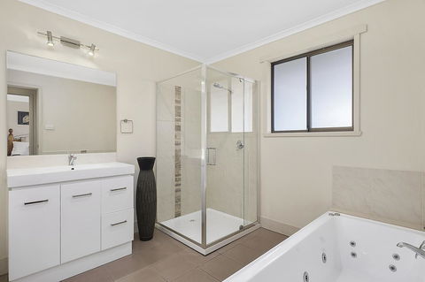 Mirramar House - Grafton Accommodation 15
