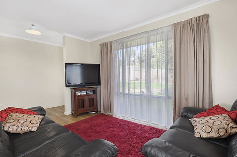 Mirramar House - Grafton Accommodation 12