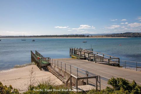 The Sandy Sister - Grafton Accommodation 35