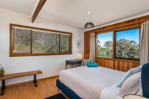 The Sandy Sister - Grafton Accommodation 23