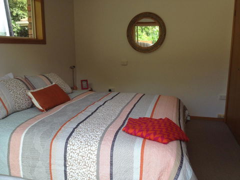 Reflections On The Bay - Grafton Accommodation 10