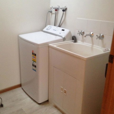 Reflections On The Bay - Grafton Accommodation 15