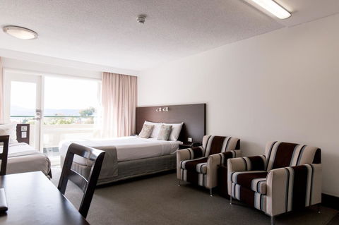 St Ives Apartments - Grafton Accommodation 8