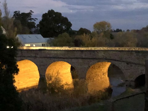 Richmond Bridge Accommodation â€œTwo The Bridgeâ€ - Grafton Accommodation 31