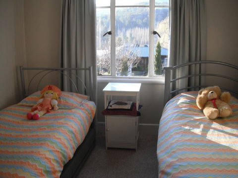 Maydena Chalet - Grafton Accommodation 13