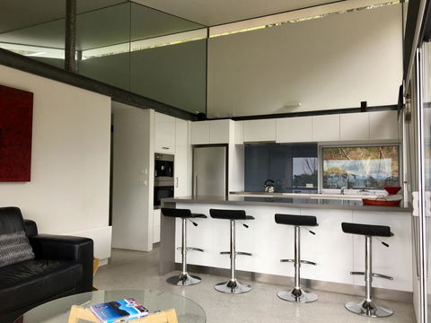 Eaglehawk Pavilions - Grafton Accommodation 4