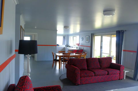 The Crays Accommodation - Grafton Accommodation 2