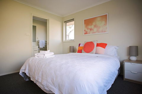 The Holiday Home People - Grafton Accommodation 14