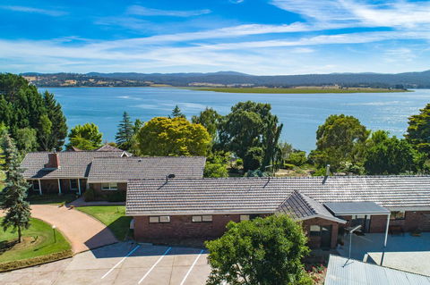 Tamar House - Grafton Accommodation 4