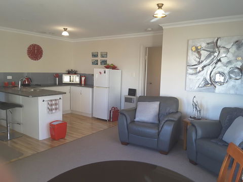 On The Terrace - Grafton Accommodation 7