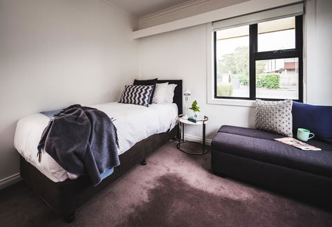 Russell House - Grafton Accommodation 12