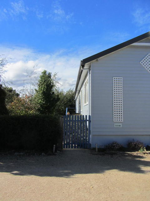 Elm Trees Accommodation @ Ross - Grafton Accommodation 3