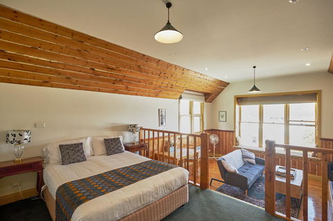 Bushman's Cafe - Grafton Accommodation 1