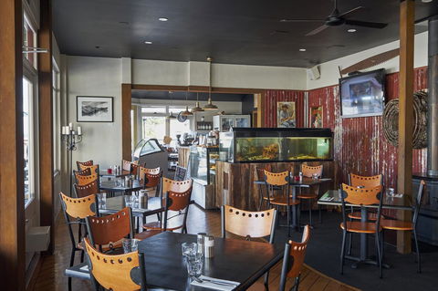 Bushman's Cafe - Grafton Accommodation 3