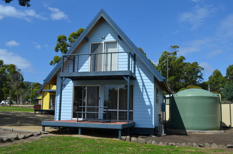 Four Seasons Waterfront Villas - Grafton Accommodation 4