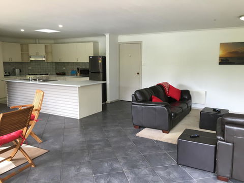 Island Breeze Motel - Grafton Accommodation 3