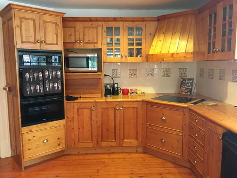 CLAYFIELD HOMESTEAD - Rustic Country Accommodation - Grafton Accommodation 6