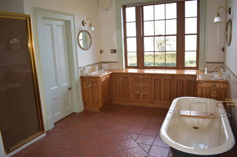 CLAYFIELD HOMESTEAD - Rustic Country Accommodation - Grafton Accommodation 14