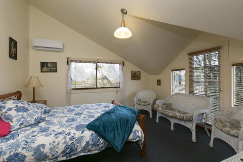 Neverinn - Grafton Accommodation 2