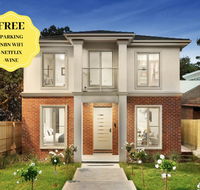 NEW Inner Melb Luxury Modern Grand Holiday House - Great Location Wifi Parking - Grafton Accommodation