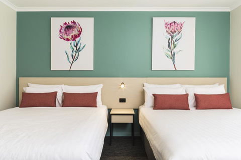 Nightcap At Balaclava Hotel - Grafton Accommodation 1