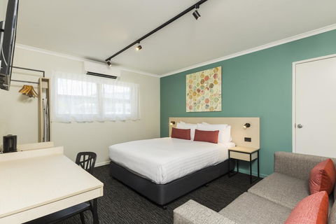 Nightcap At Balaclava Hotel - Grafton Accommodation 0