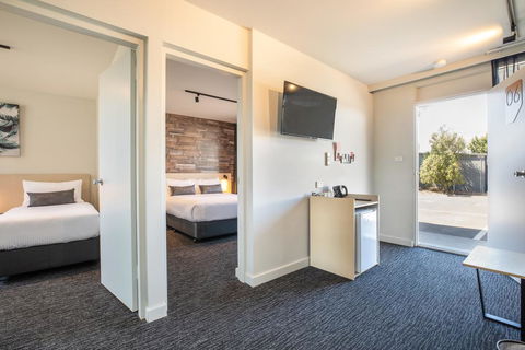 Nightcap At Westside Hotel - Grafton Accommodation 3
