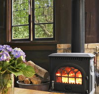 NUNGAROO COTTAGE - Grafton Accommodation