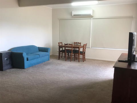 O'Shea's Royal Hotel - Grafton Accommodation 1