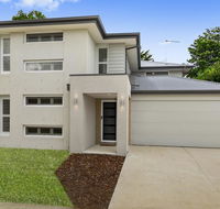 OCEAN BREEZE Family Home - Grafton Accommodation