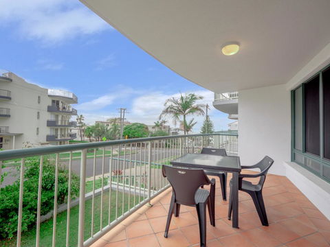 Ocean Crest Unit 4, 22 Warne Tce - Grafton Accommodation 0