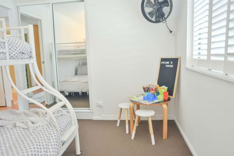 Ocean Front Moffat Beach Private Rooftop Terrace Walk To Cafe's, Restaurants - Grafton Accommodation 3
