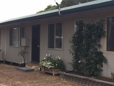 Ocean Song Cottage - Grafton Accommodation 2