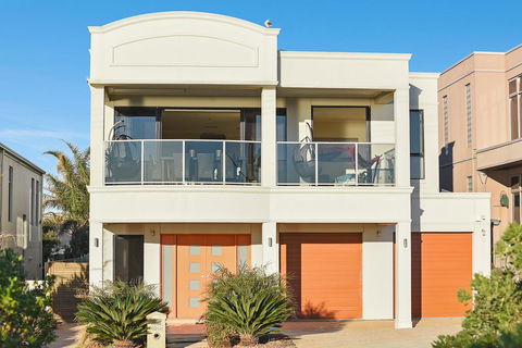Ocean View Moana - Grafton Accommodation 3