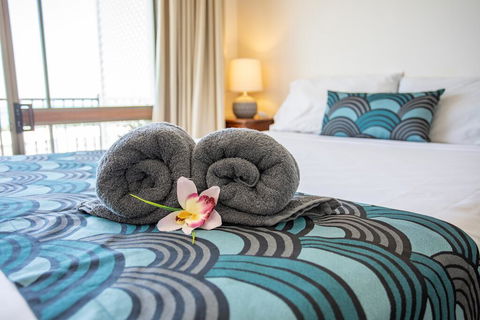 OCEAN VIEWS 10A - Grafton Accommodation 2