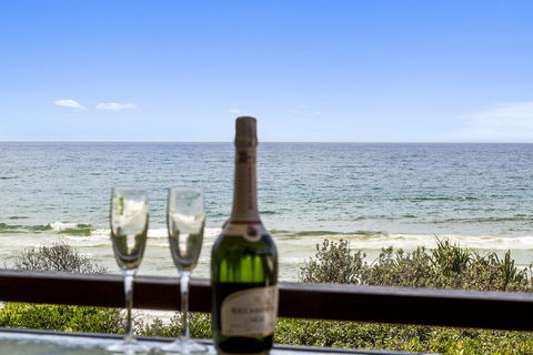 On The Beach At Hastings Point - Grafton Accommodation 2