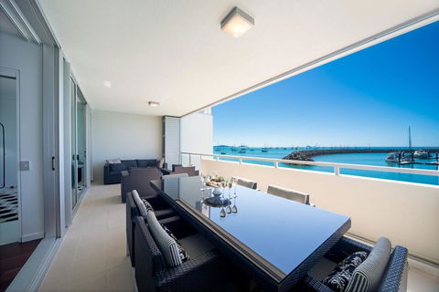 On The Point Airlie Beach - Grafton Accommodation 0