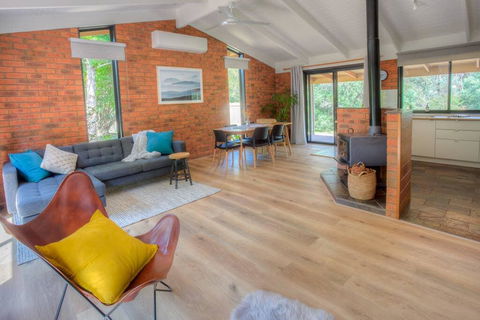 On The River, Porepunkah - Bright VIC - Grafton Accommodation 0