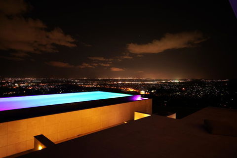 On Top Of The World - Grafton Accommodation 0