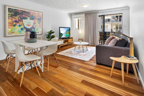 One-Bed Apartment With Balcony And Parking Near CBD - Grafton Accommodation 0