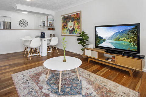 One-Bed Apartment With Balcony And Parking Near CBD - Grafton Accommodation 2
